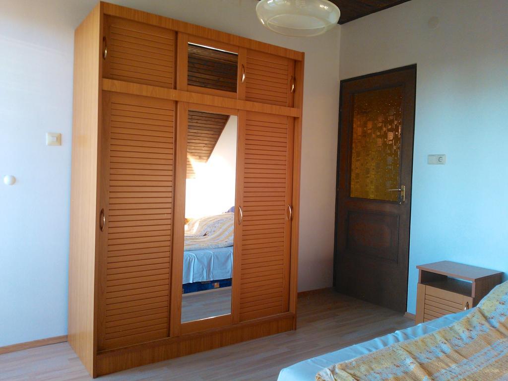 Valentin Vendeghaz Hotel Balatonlelle Luaran gambar