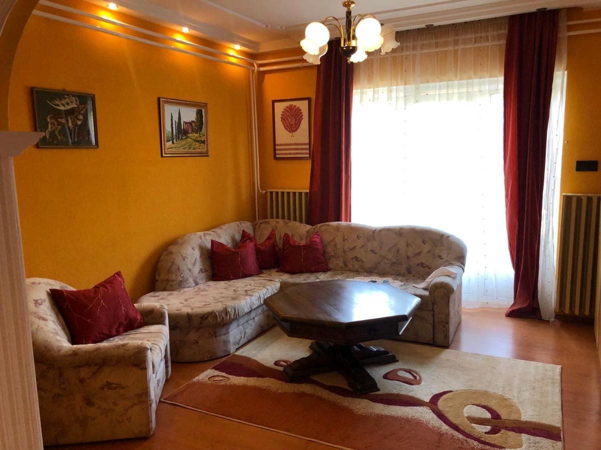 Valentin Vendeghaz Hotel Balatonlelle Luaran gambar