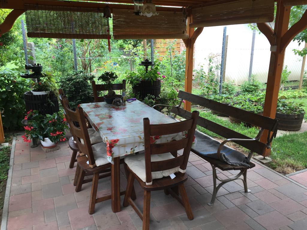Valentin Vendeghaz Hotel Balatonlelle Luaran gambar